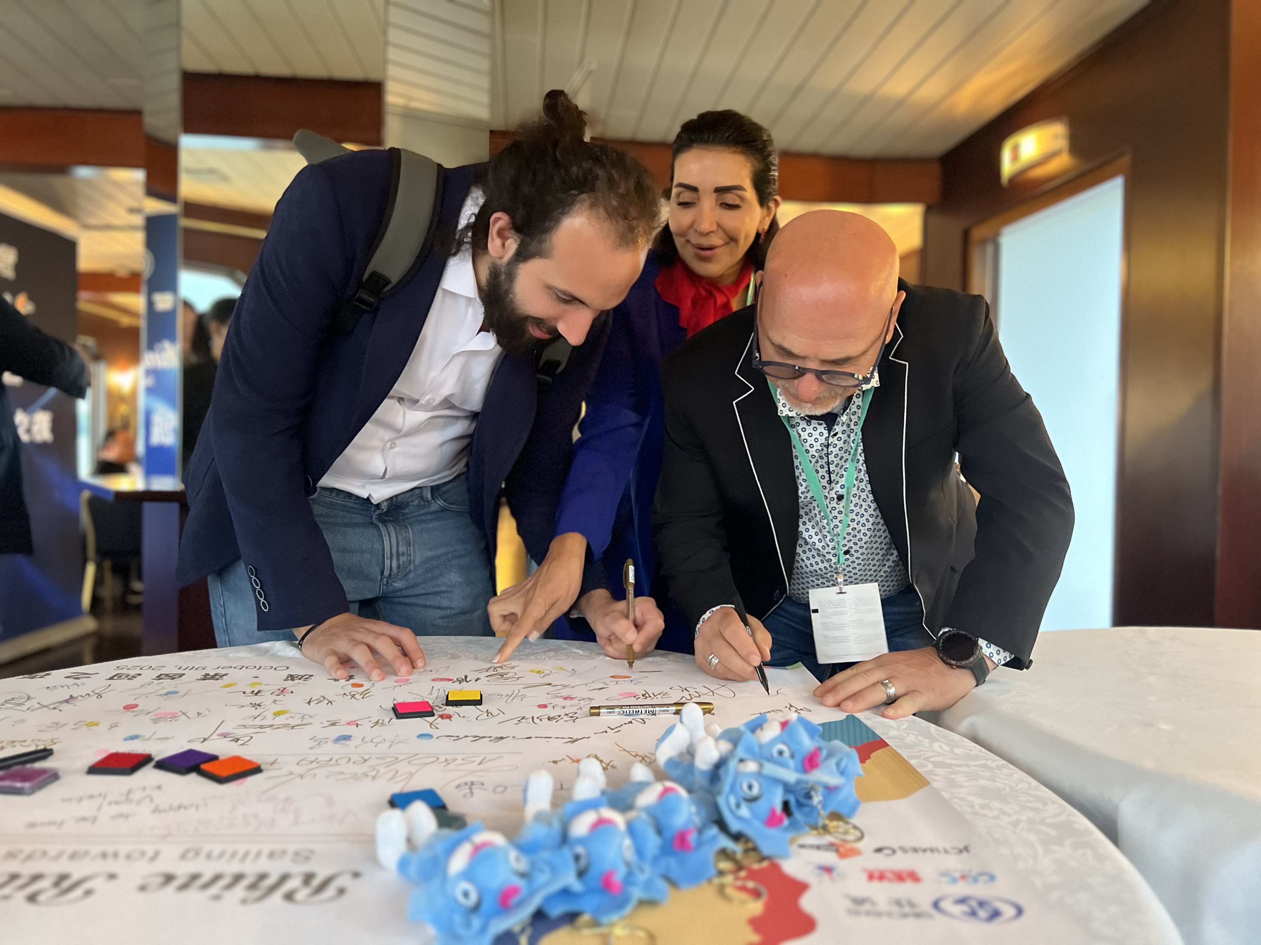 b25c6bd9-0598-4b0b-9ec6-3b553b985e14.jpg b25c6bd9-0598-4b0b-9ec6-3b553b985e14.jpg